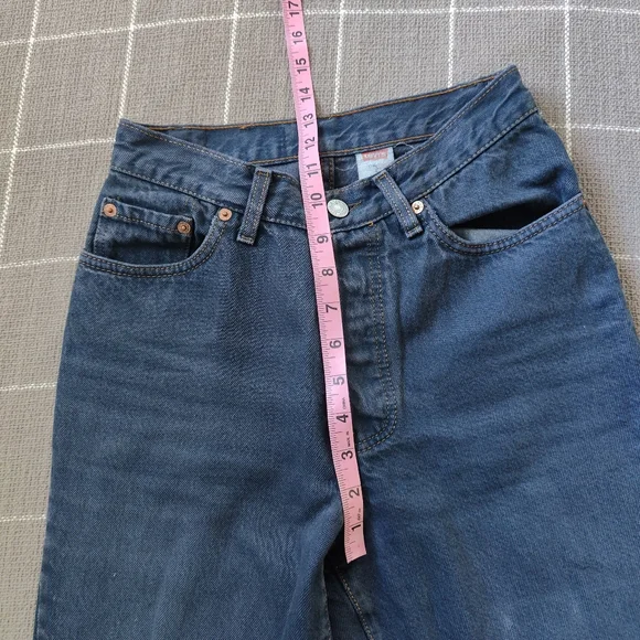 Vtg Levi's High Rise Button Fly Jeans Made in USA - Picture 4 of 8
